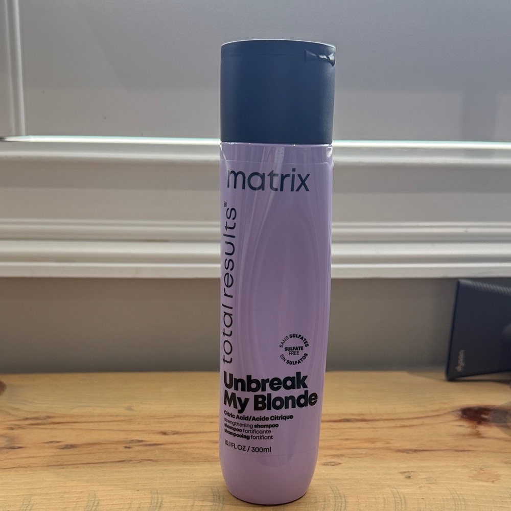 Matix Unbreak My Blonde Shampoo - Purple and Black